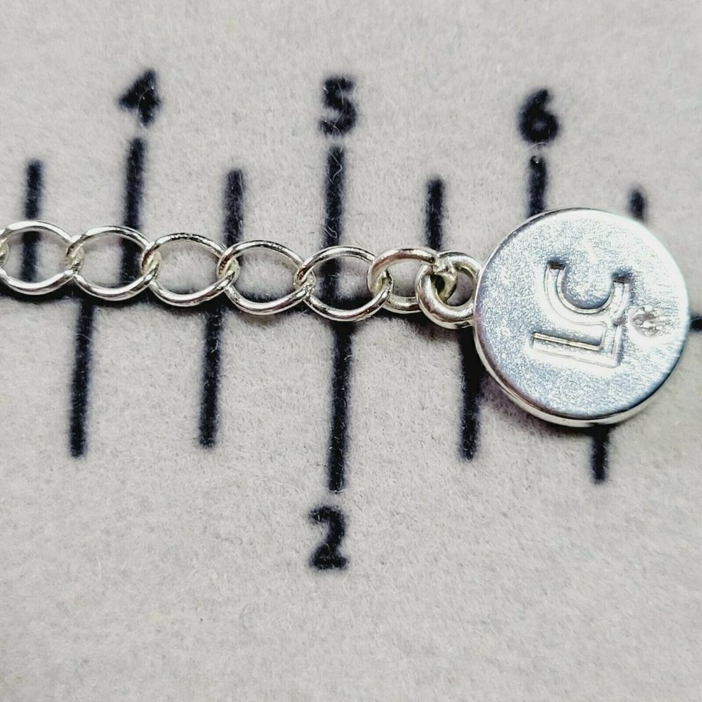 Liz Claiborne Twisted Herringbone Necklace Silver Tone 17" EUC Classic Versatile - Picture 9 of 9